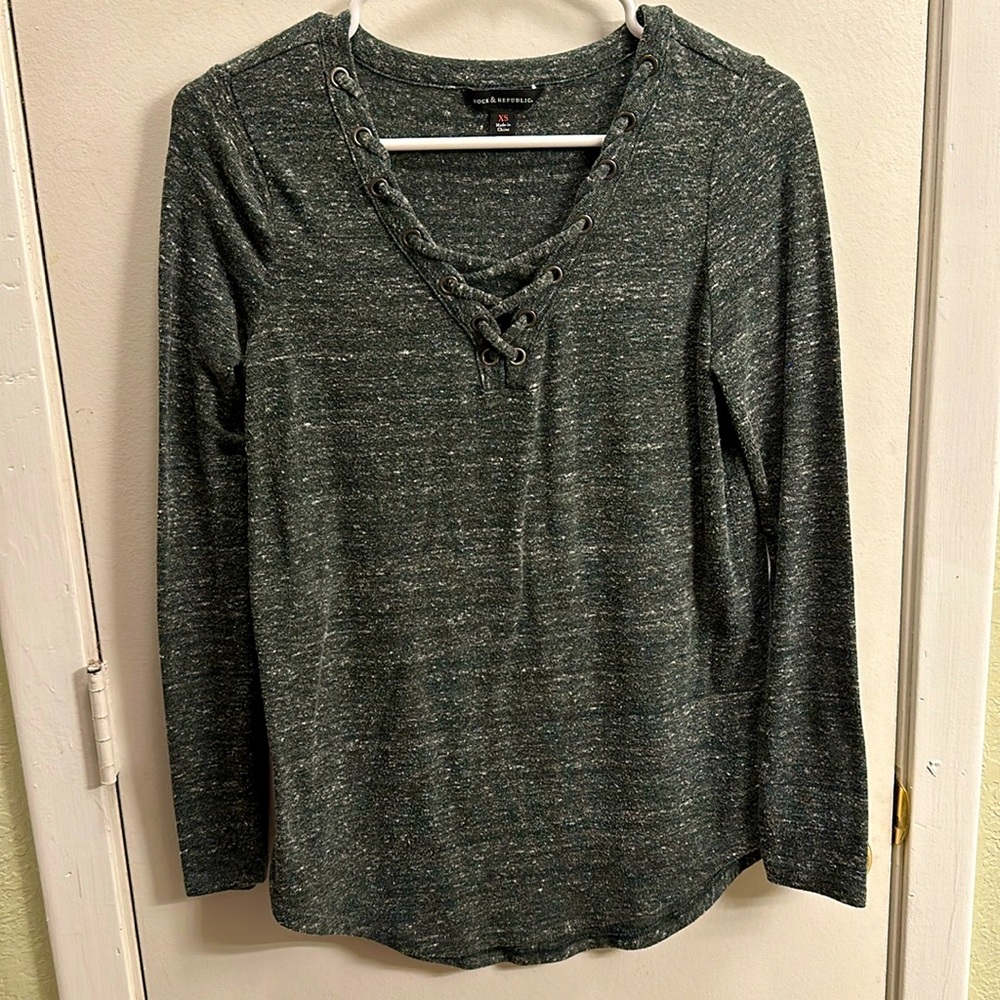 Rock& Republic Long Sleeve Shirt size XS